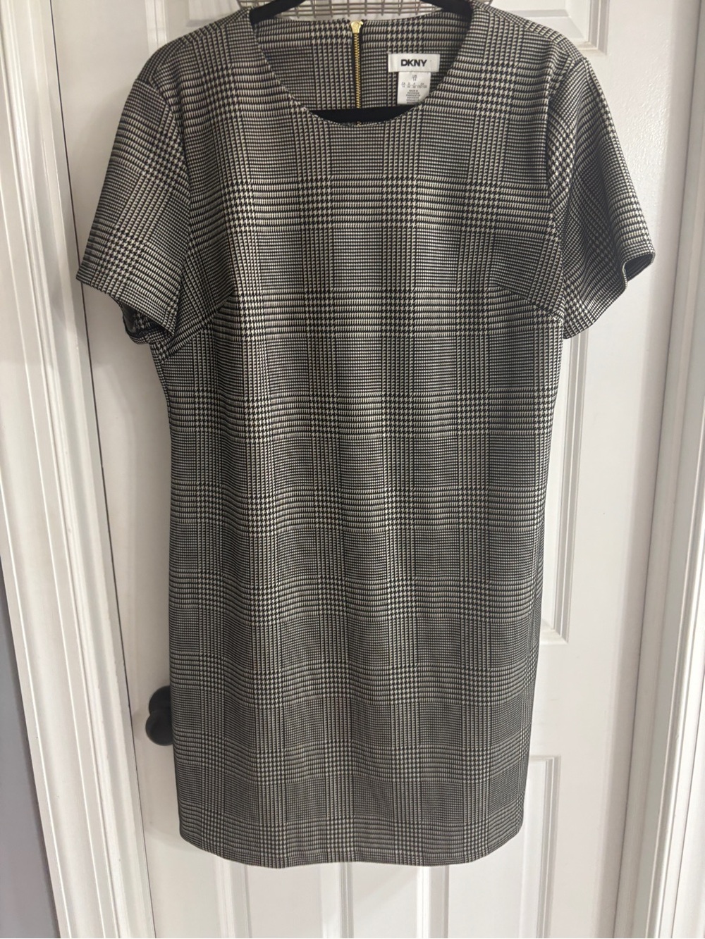 DKNY Black and White Glen Plaid Short Sleeve Shift